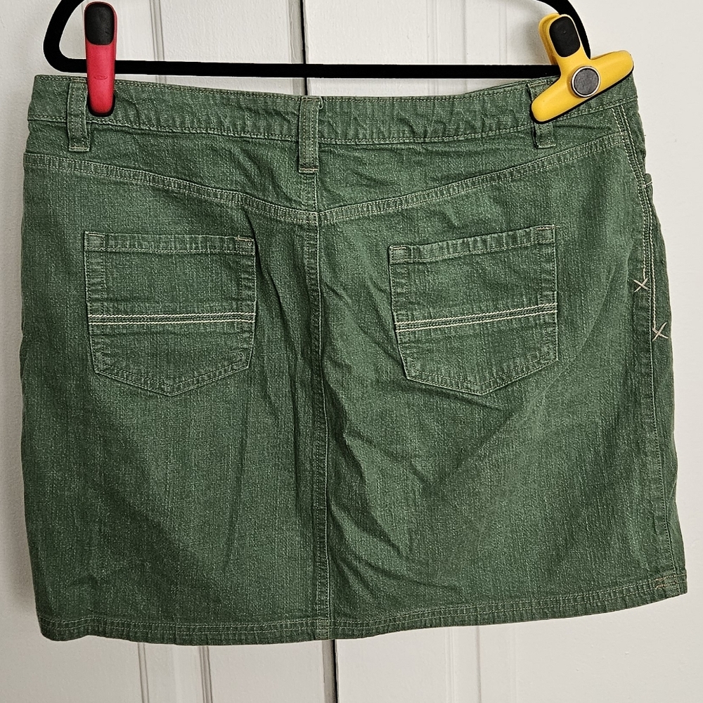 Denim mini skirt - Picture 3 of 3